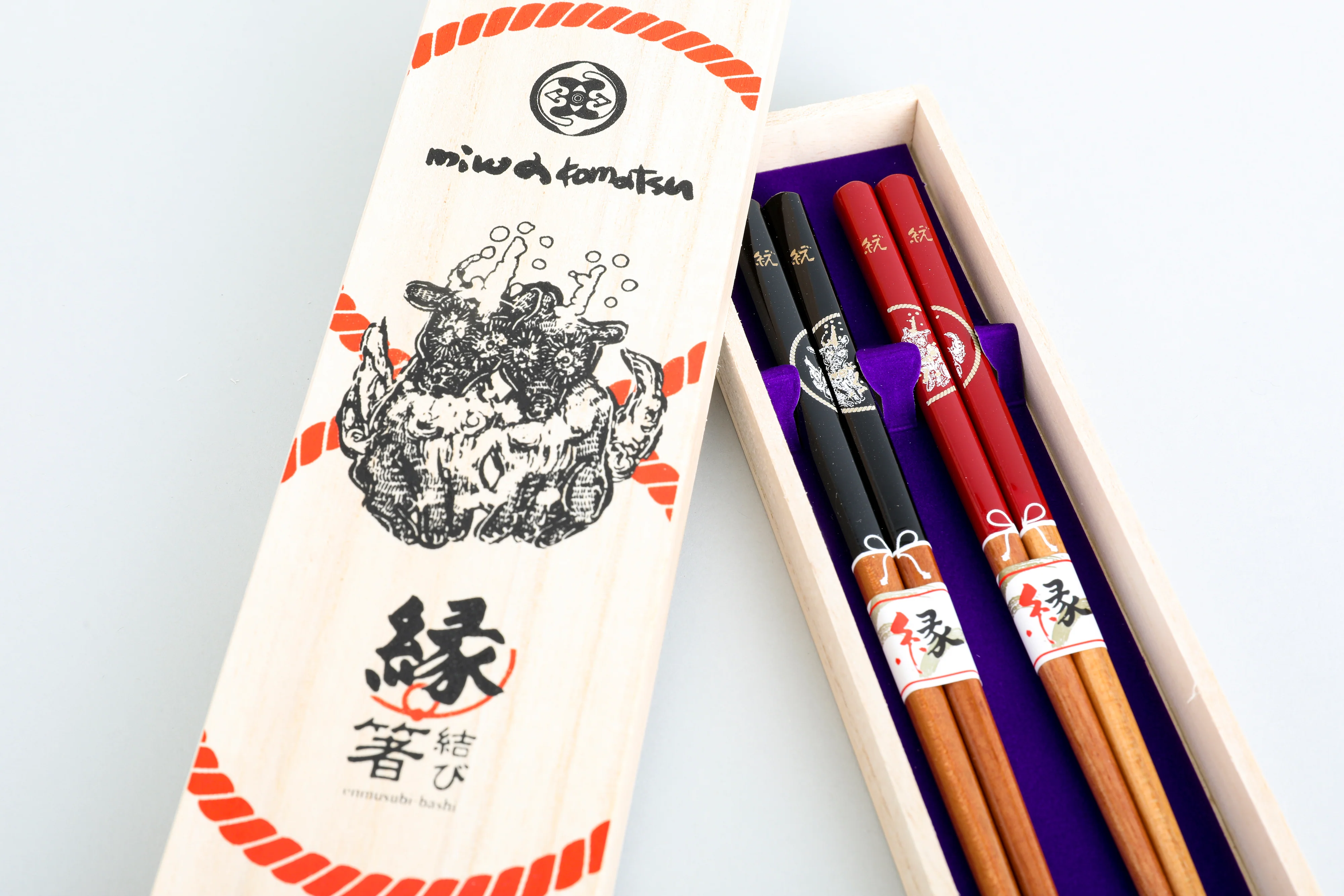 Contemporary Artist Miwa Komatsu × Hiranoya Enmusubi Chopsticks 2-Pair Set (Goods) - Image 2